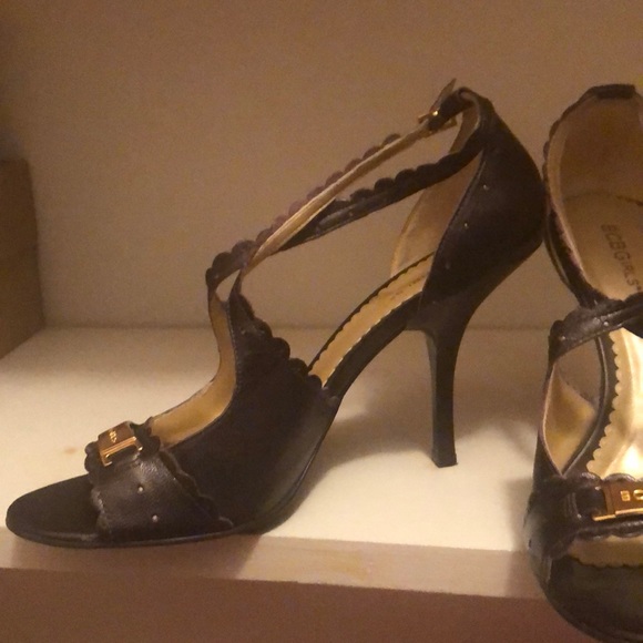 BCBGirls brown leather heels. - Picture 2 of 4